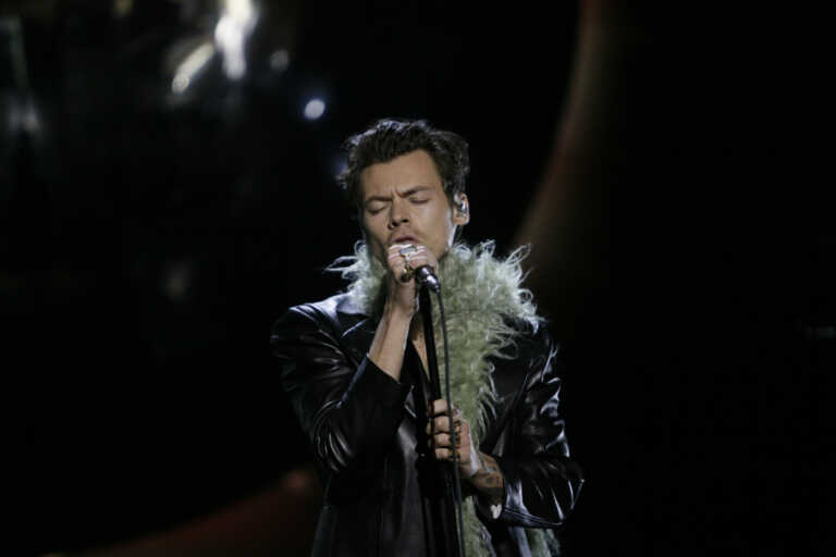 Harry Styles Performs ‘Watermelon Sugar’ at the 63rd GRAMMYs