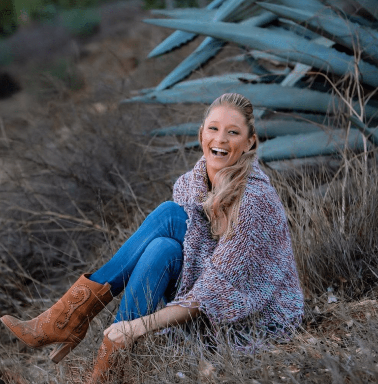 Kristen Renton talks Sons of Anarchy, The Crickets Dance, & being an animal rights activist