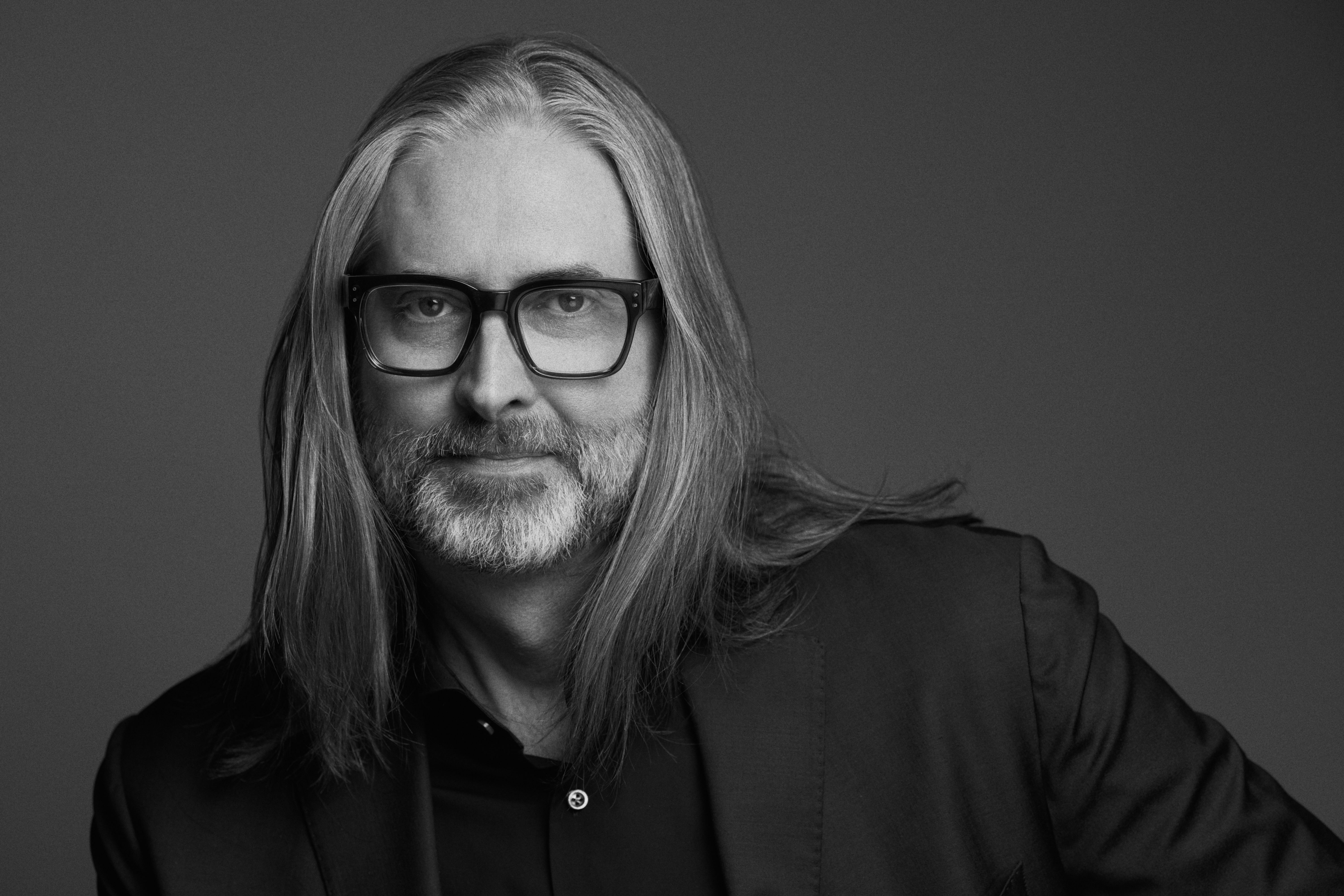 Michael John Warren talks new documentary, Freediver